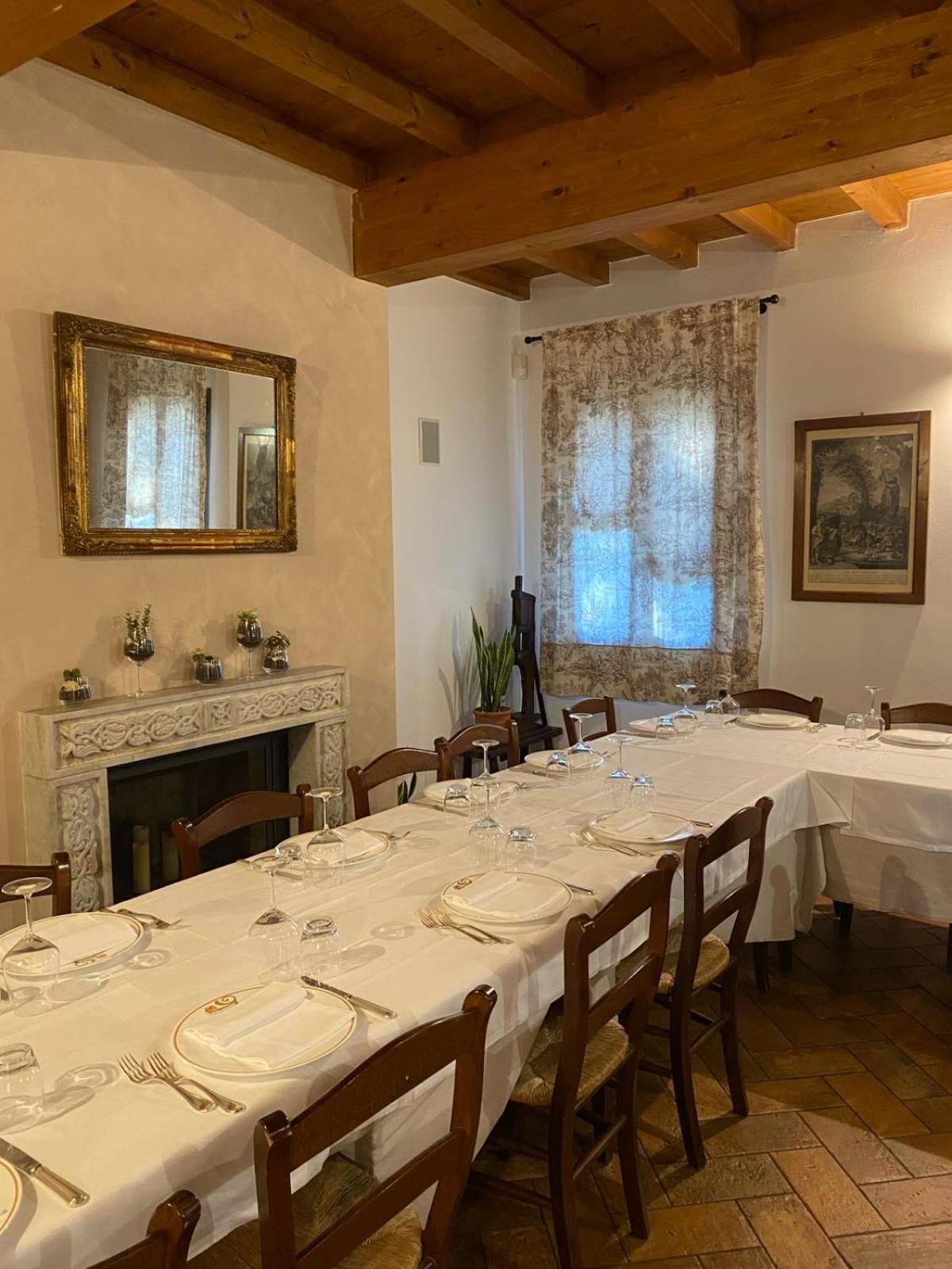 Locanda Corte Ruspecchio Bed & Breakfast Quattro Castella Luaran gambar