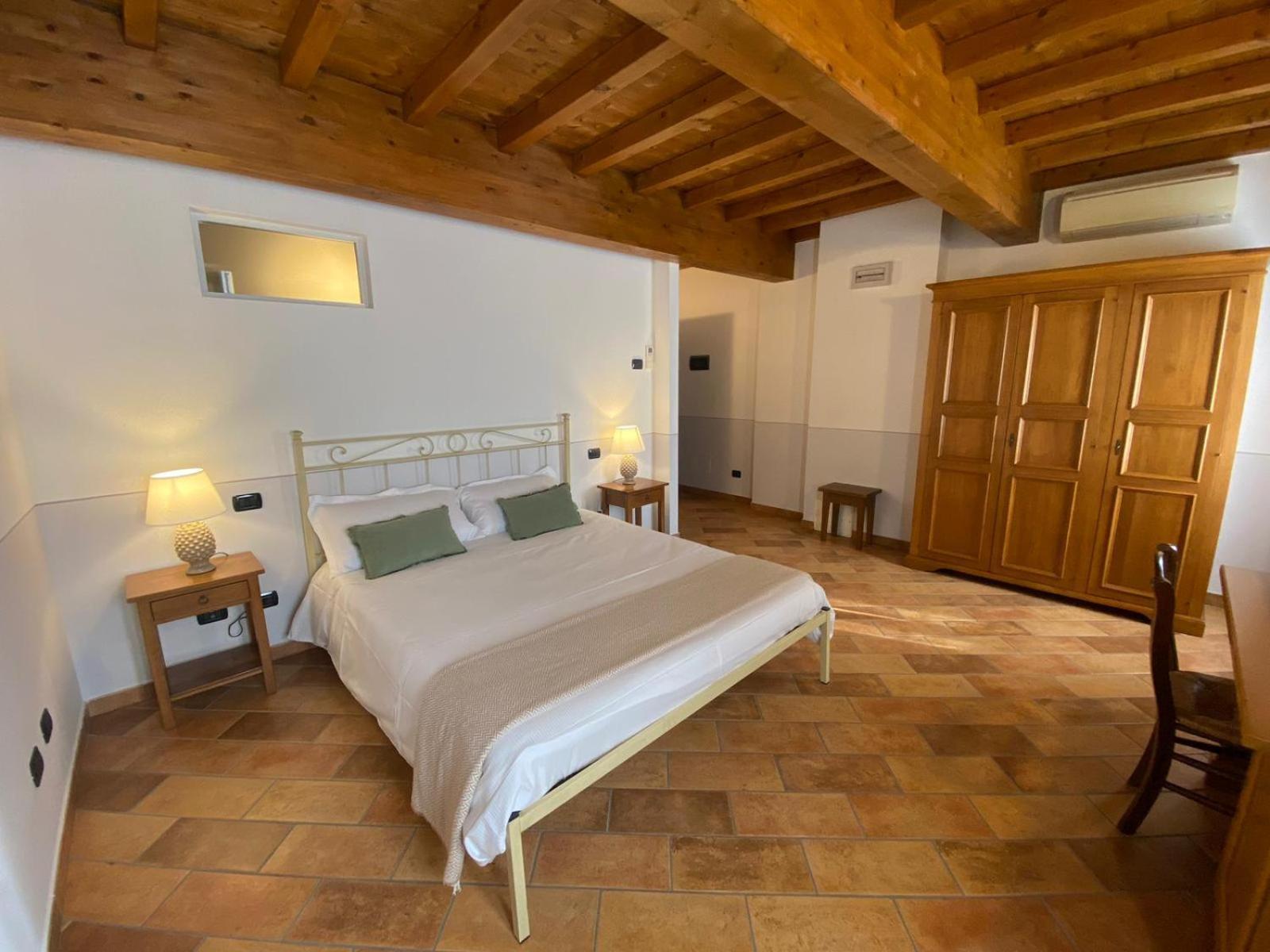 Locanda Corte Ruspecchio Bed & Breakfast Quattro Castella Luaran gambar